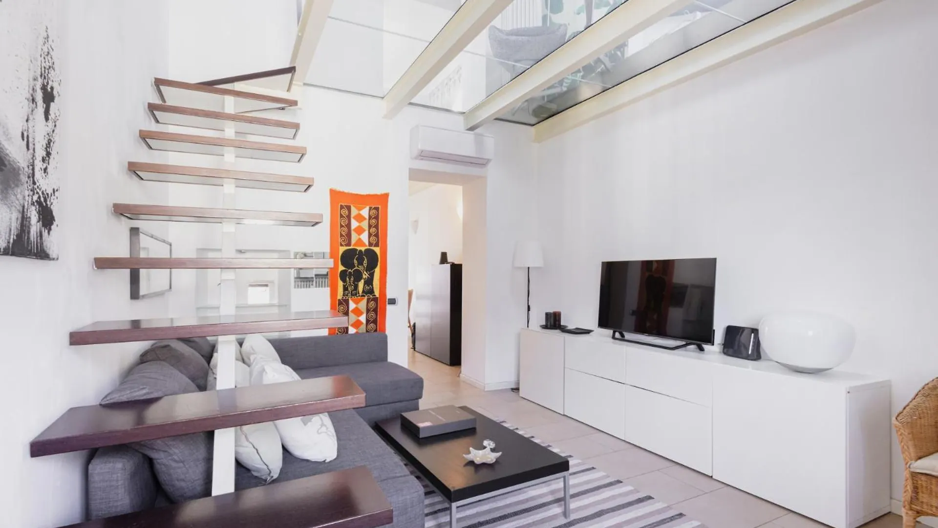 Easylife - Spazioso Appartamento In Porta Romana Μιλάνο 0*,  Ιταλία